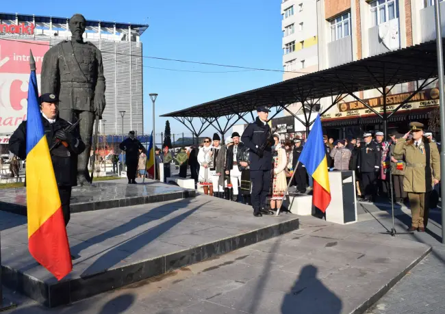 Foto Unirea Principatelor Române, marcată la Slatina - FOTO