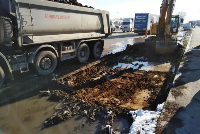 Foto FOTO. A început supralărgirea străzii Drăgăneşti din Slatina. Artera va avea 14 metri lăţime pentru patru benzi de circulaţie