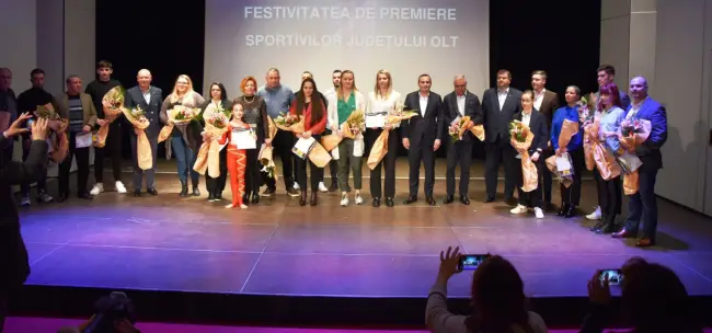 Foto Performanţa, recunoscută de CJ Olt. Sportivii şi antrenorii din judeţ cu rezultate la competiţii internaţionale, premiaţi 