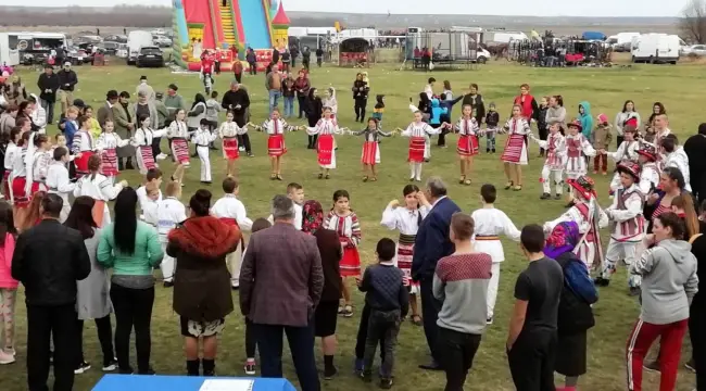 Foto   FOTO. „Încuratul cailor de Sân’ Toader” de la Brâncoveni a ajuns la ediţia a zecea