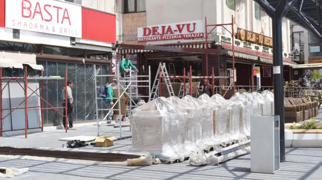 Foto FOTO. Pregătiri pentru redeschiderea teraselor, la Slatina