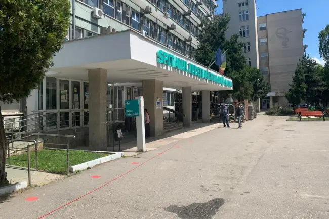 Foto FOTO. Au început lucrările de reabilitare termică a Corpului Central al Spitalului Slatina