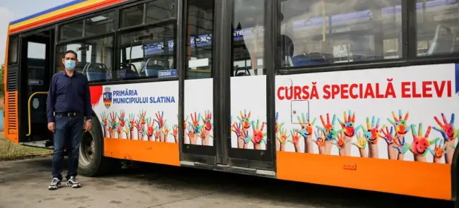 Foto FOTO. Elevii din Slatina vor beneficia, de luni, de o cursă specială