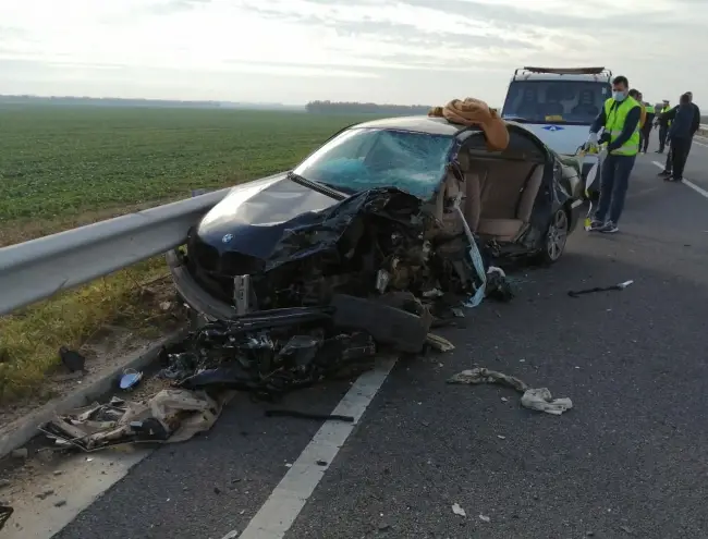 Foto FOTO. Grav accident, pe Centura Caracalului. Un tânăr a rămas încarcerat