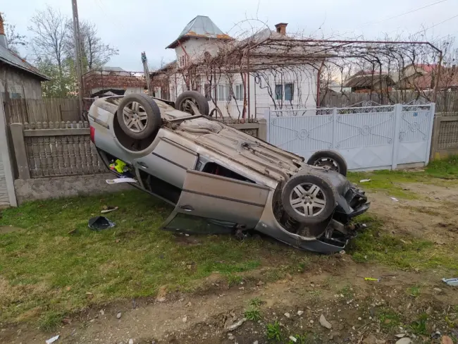 Foto VIDEO. Accidentul de la Curtişoara: O femeie a murit