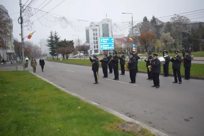 Foto GALERIE FOTO | Ziua Naţională marcată în condiţii de pandemie, la Slatina