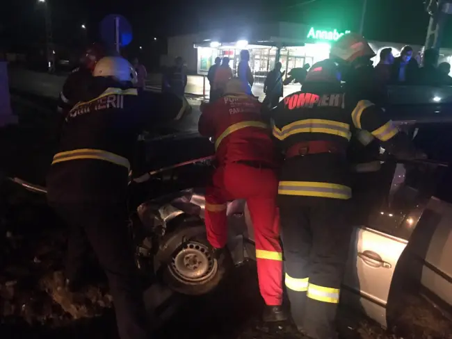 Foto Primele imagini FOTO&VIDEO de la accidentul din comuna Grădinari