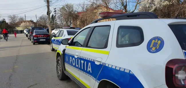 Foto FOTO. Poliţişti, jandarmi, pompieri şi voluntari, acţiune de căutare a copilului din Bârza, dat dispărut seara trecută