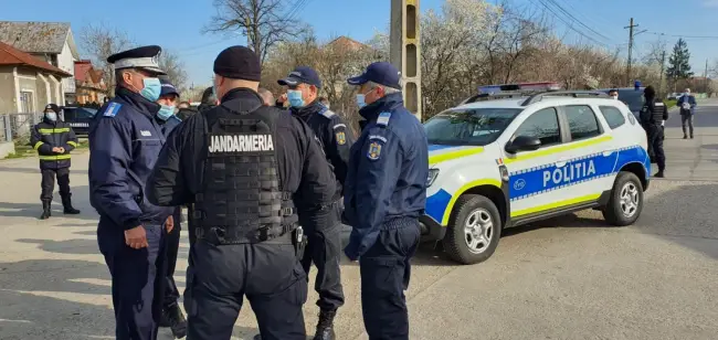 Foto FOTO. Poliţişti, jandarmi, pompieri şi voluntari, acţiune de căutare a copilului din Bârza, dat dispărut seara trecută