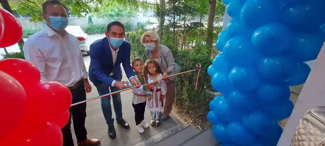 Foto FOTO | Început de an şcolar la Slatina. Primarul Emil Moţ a inaugurat o grădiniţă cu program prelungit