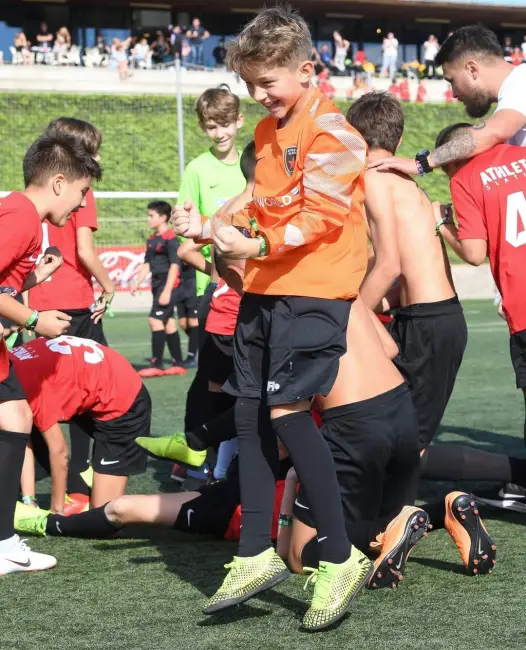 Foto FOTO. Athletic Slatina revine după 5 ani la Football Cup Barcelona şi câştigă din nou trofeul