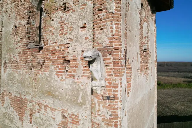 Foto FOTO. Turnul de la Hotărani, monument istoric unicat, restaurat