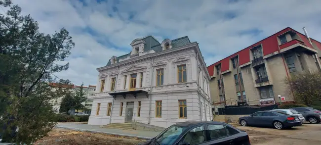 Foto Casa Fântâneanu din Slatina îşi recapătă frumuseţea de odinioară. Restaurarea este aproape de final (FOTO)