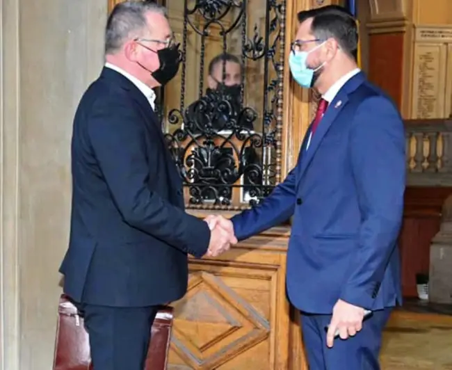 Foto Chesnoiu (PSD Olt) a preluat oficial mandatul de ministru al Agriculturii (FOTO)