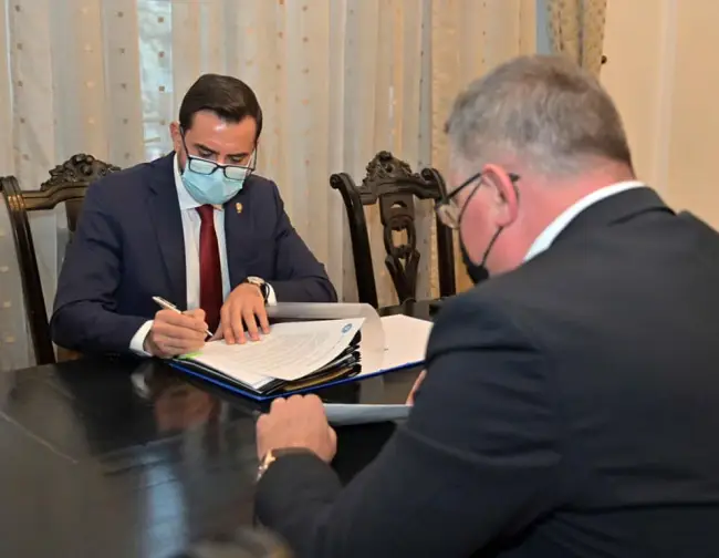 Foto Chesnoiu (PSD Olt) a preluat oficial mandatul de ministru al Agriculturii (FOTO)