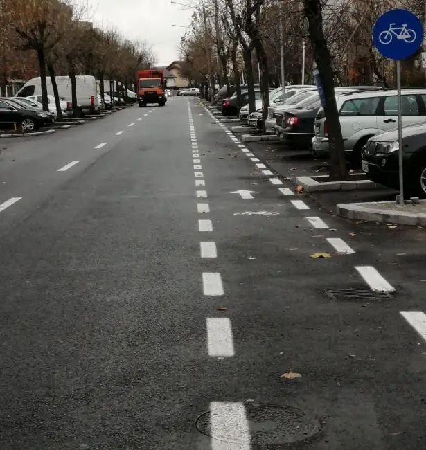 Foto Strada Văilor din Slatina, reabilitată cu fonduri europene. Prima arteră din municipiu cu piste pentru biciclete (FOTO)