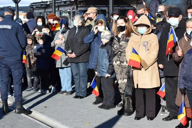 Foto FOTO. Ziua naţională, marcată la Slatina în condiţii de pandemie