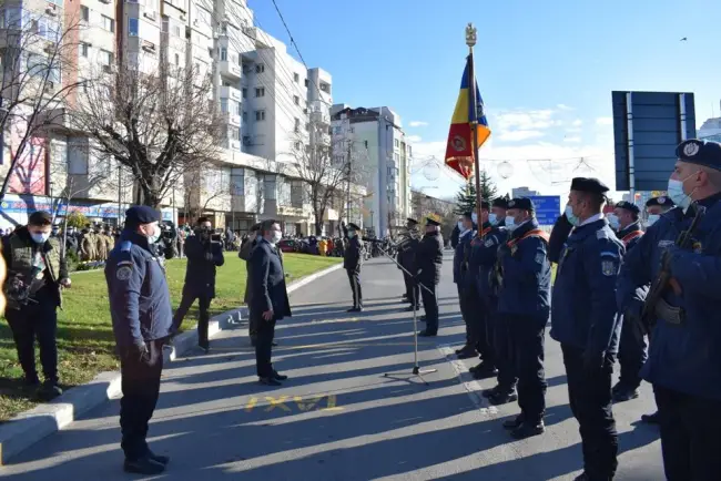 Foto FOTO. Ziua naţională, marcată la Slatina în condiţii de pandemie