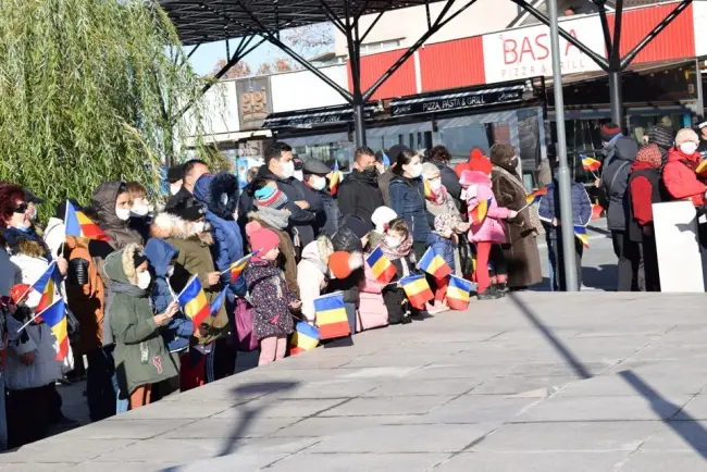 Foto FOTO. Ziua naţională, marcată la Slatina în condiţii de pandemie