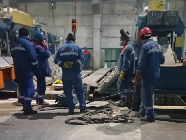 Foto VIDEO. Se închide prima hală a Alro Slatina. Conducerea companiei a anunţat reducerea capacităţii de producţie