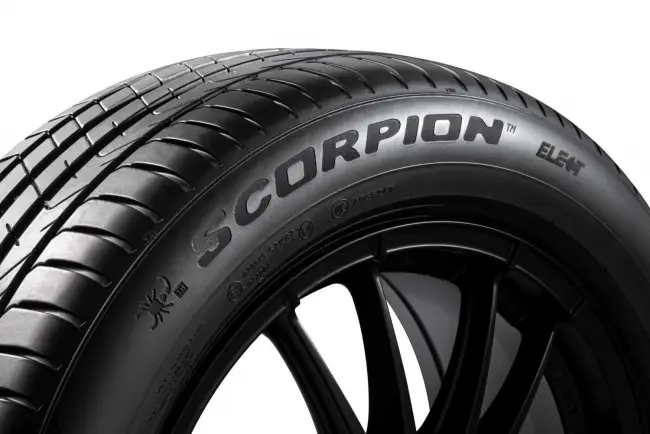Foto Pirelli a prezentat noua anvelopă Scorpion (FOTO)