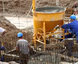 Foto Persoane fără contract de muncă la o firmă de construcţii din Găneasa şi una de taximetrie, din Balş