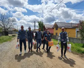Foto Copiii nevoiaşi din Piatra-Olt, ajutoare de la motocicliştii din Slatina
