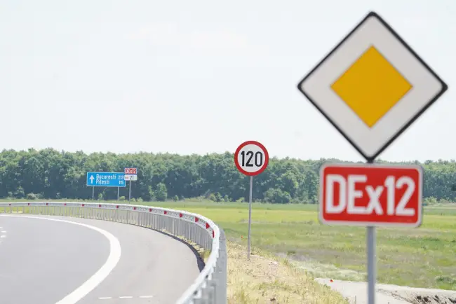 Foto 120 km/h, noua limită de viteză pe Drumul Expres, a intrat în vigoare (FOTO)