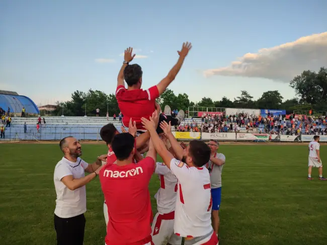 Foto CSM Slatina e în Liga 2! Băieţii lui Ovidiu Burcă trec la penalty-uri de Odorheiu Secuiesc