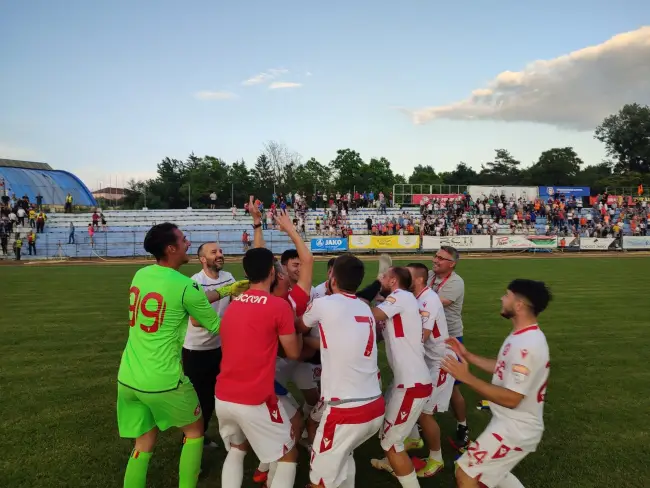 Foto CSM Slatina e în Liga 2! Băieţii lui Ovidiu Burcă trec la penalty-uri de Odorheiu Secuiesc