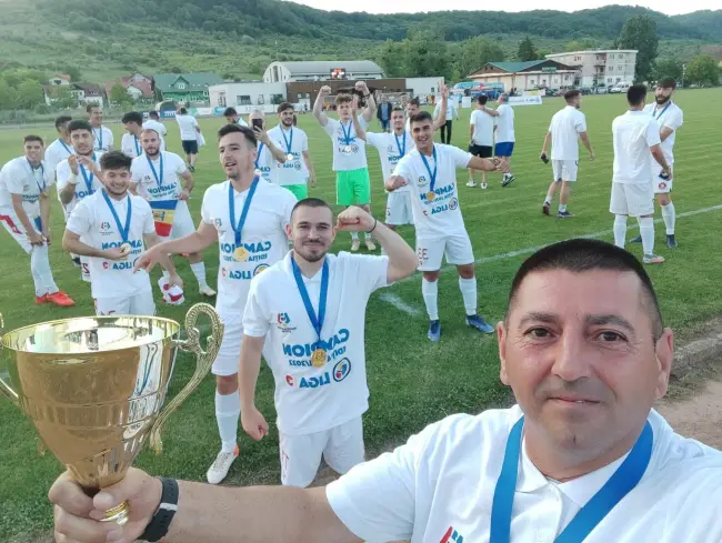 Foto CSM Slatina e în Liga 2! Băieţii lui Ovidiu Burcă trec la penalty-uri de Odorheiu Secuiesc