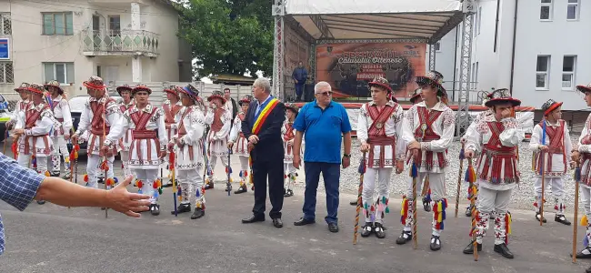 Foto FOTO. Festivalul Căluşul Românesc a debutat, în prima zi de Rusalii, la Brâncoveni