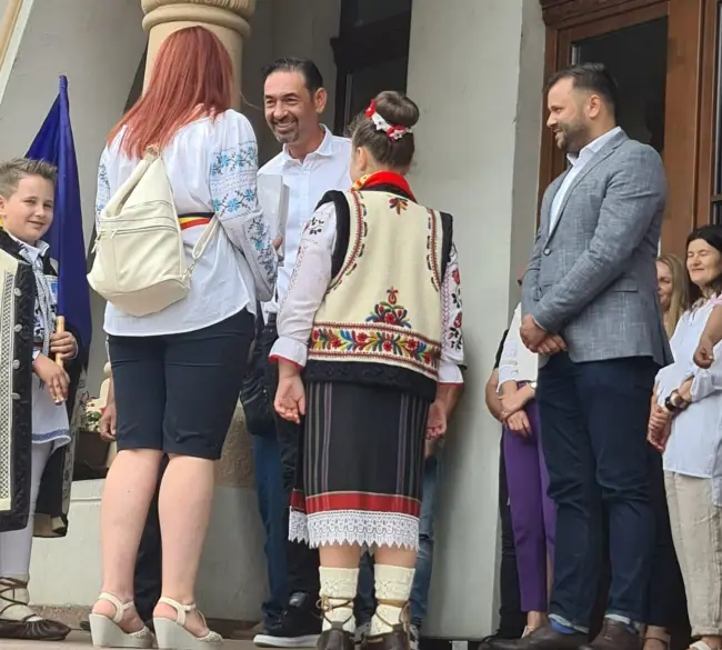 Foto FOTO&VIDEO. A început Căluşul Românesc. Peste 2.000 de copii din toată ţara şi din străinătate, la Slatina