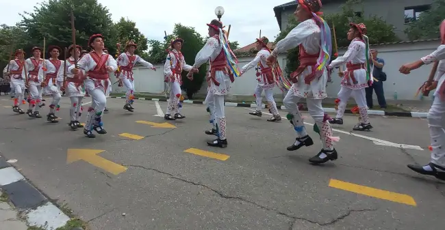 Foto FOTO&VIDEO. A început Căluşul Românesc. Peste 2.000 de copii din toată ţara şi din străinătate, la Slatina