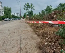 Foto  Slatina: O nouă bandă de circulaţie şi mai multe locuri de parcare, pe strada Tunari. Au început lucrările