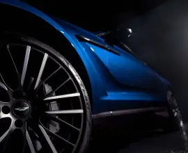 Foto Anvelopele Pirelli, pe cel mai luxos SUV Aston Martin