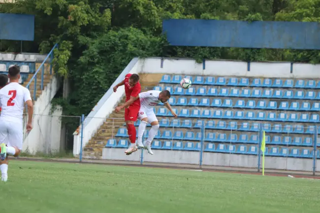 Foto CSM Slatina a încheiat cu o remiză, 2-2, ultimul meci de pregătire, disputat în deplasare cu CS Şelimbăr