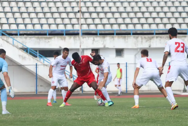 Foto CSM Slatina a încheiat cu o remiză, 2-2, ultimul meci de pregătire, disputat în deplasare cu CS Şelimbăr