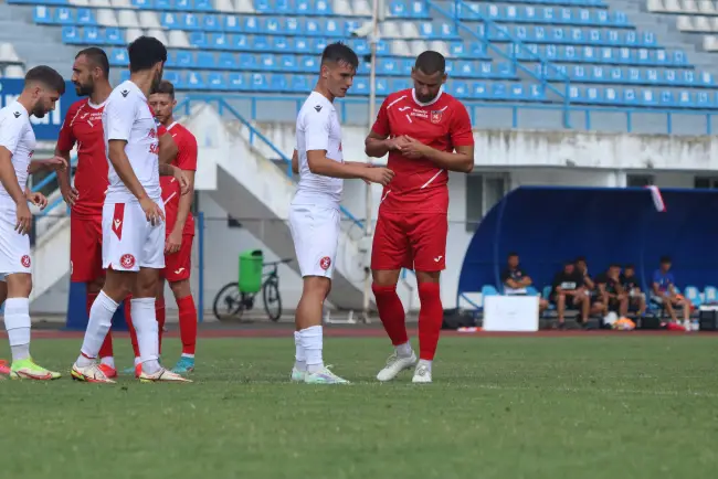 Foto CSM Slatina a încheiat cu o remiză, 2-2, ultimul meci de pregătire, disputat în deplasare cu CS Şelimbăr