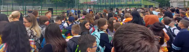 Foto Start în noul an şcolar pentru preşcolarii şi elevii din judeţul Olt (FOTO)