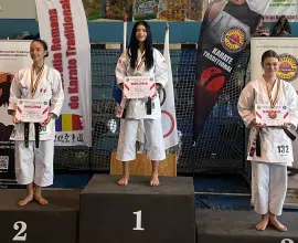 Foto Karateka Iris Dobre s-a calficat la Campionatul Mondial din Slovenia. Alte două sportive, de la ACS Prietenia Caracal, medalii la Campionatul Naţional