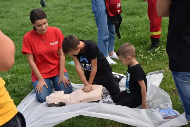 Foto Ziua Pompierilor din România, marcată la Slatina şi în judeţul Olt (FOTO)