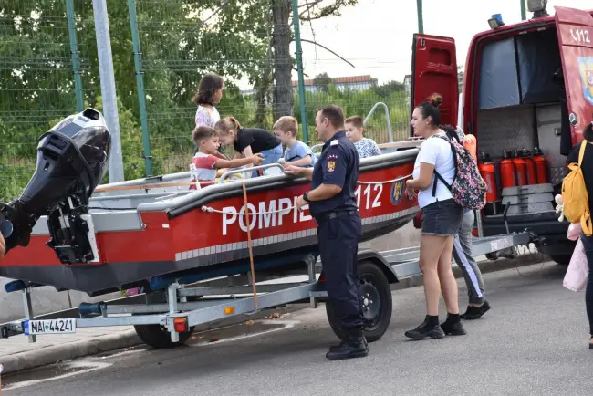 Foto Ziua Pompierilor din România, marcată la Slatina şi în judeţul Olt (FOTO)