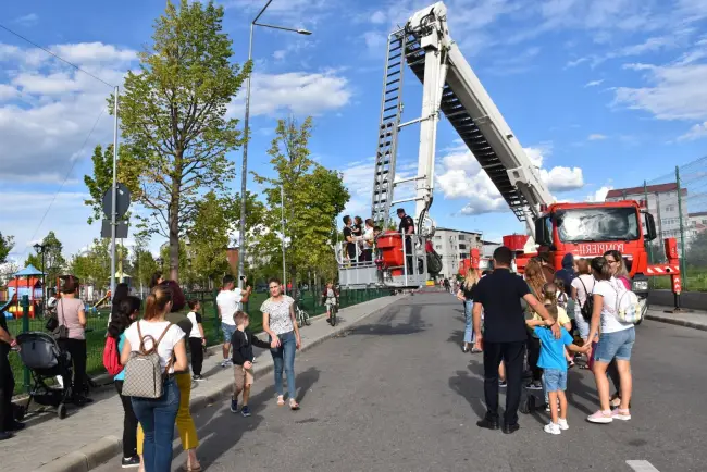 Foto Ziua Pompierilor din România, marcată la Slatina şi în judeţul Olt (FOTO)