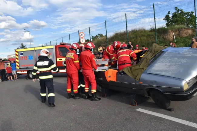 Foto Ziua Pompierilor din România, marcată la Slatina şi în judeţul Olt (FOTO)