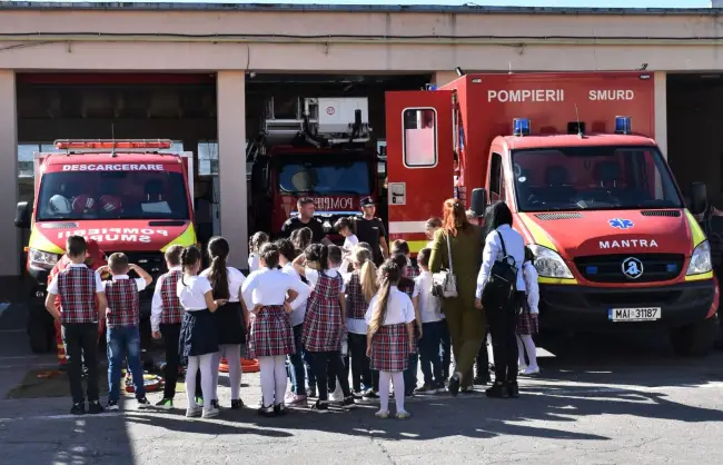 Foto Ziua Pompierilor din România, marcată la Slatina şi în judeţul Olt (FOTO)