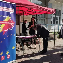 Foto FOTO. Liderii PSD Olt, primii semnatari în cadrul campaniei Românii merită în Schengen