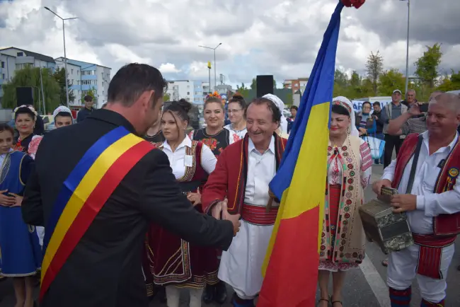 Foto FOTO | Începu Festivalul „Oltenii & Restu’ Lumii”. Slatina, capitala umorului şi distracţiei timp de trei zile