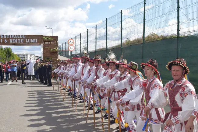 Foto FOTO | Începu Festivalul „Oltenii & Restu’ Lumii”. Slatina, capitala umorului şi distracţiei timp de trei zile