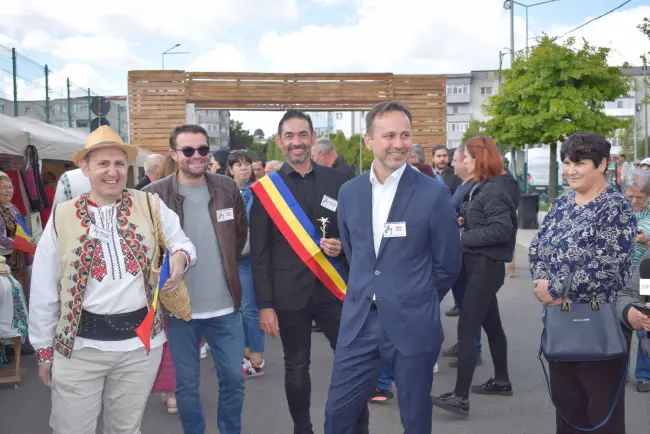 Foto FOTO | Începu Festivalul „Oltenii & Restu’ Lumii”. Slatina, capitala umorului şi distracţiei timp de trei zile